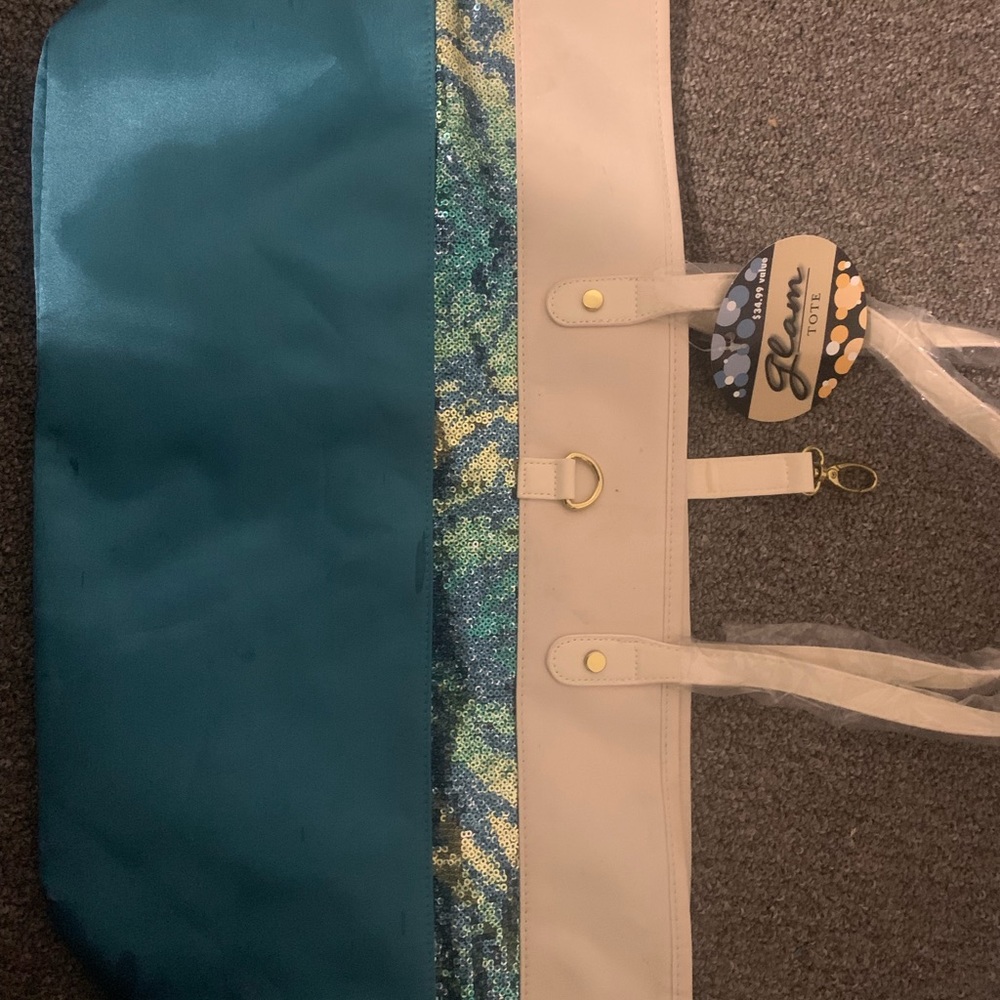 Never used glam tote